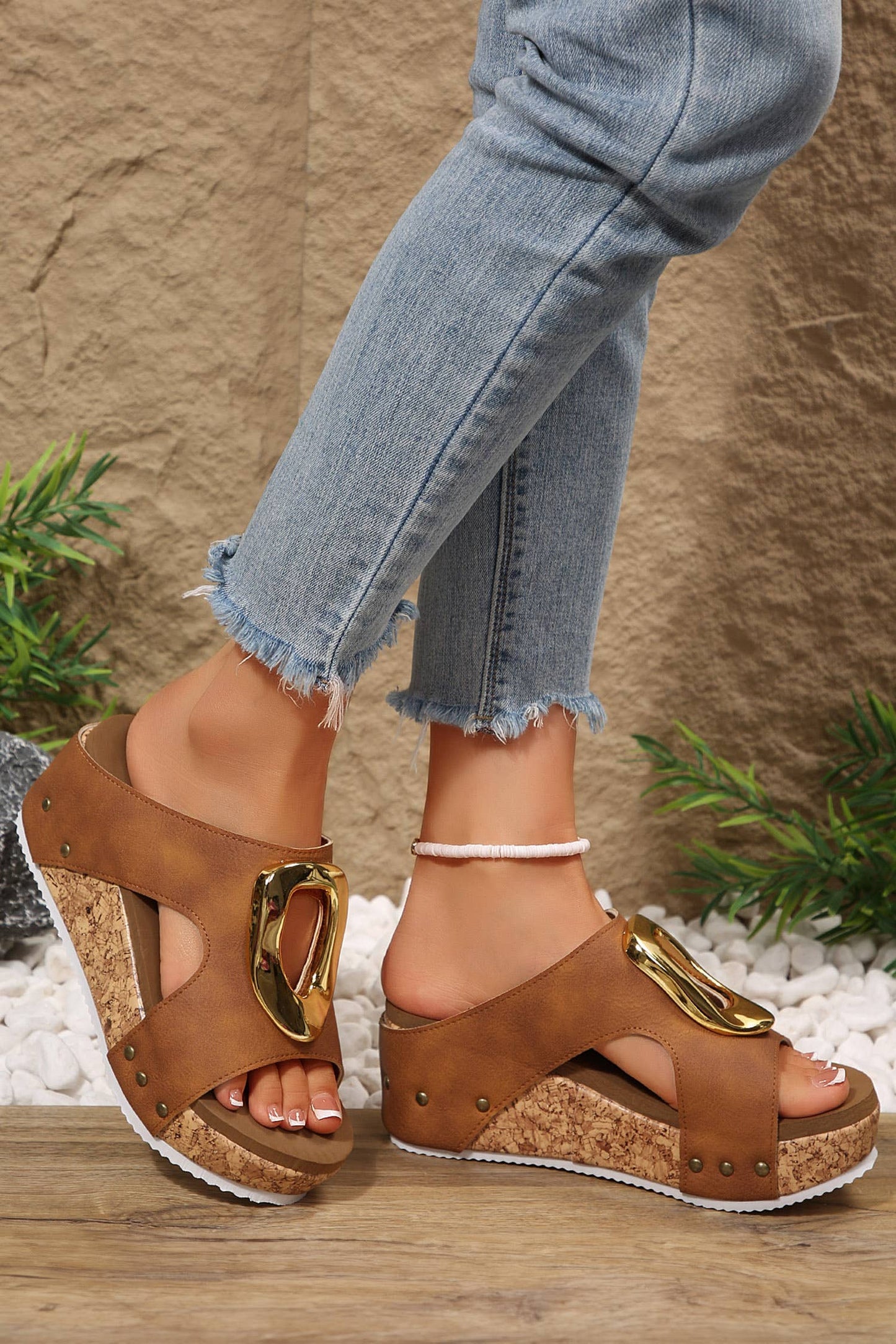 Retro Suede Cutout Gold Buckle Platform Wedge Sandals